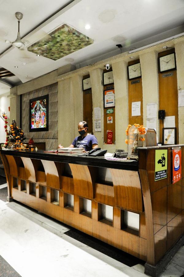 Hotel Centra Inn New Delhi Exteriör bild